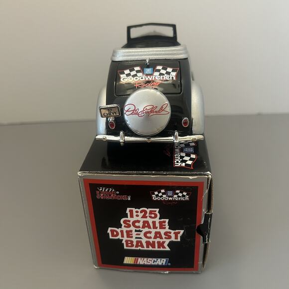 Dale Earnhardt 1937 Chevrolet Convertible 1:25 Scale Die Cast Car Bank Vintage - Picture 6 of 9